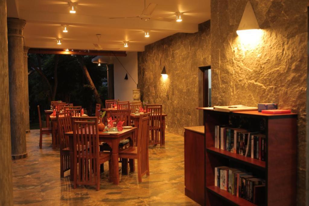 Canal Villa Bentota Luaran gambar